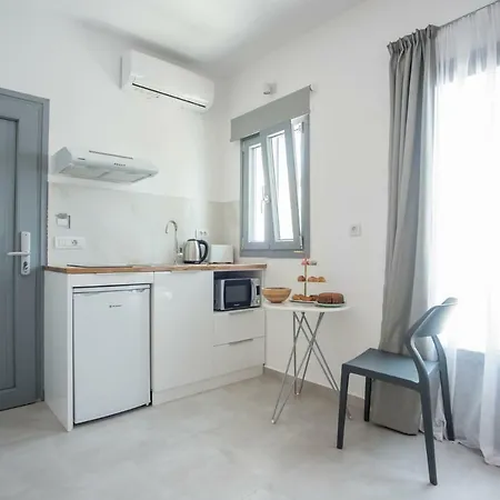 Nautilus Apartments-suites