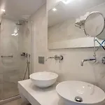 Nautilus Apartments-suites Апарт-отель