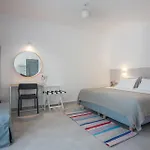 Nautilus Apartments-suites Апарт-отель Парос