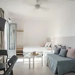 Nautilus Apartments-suites
