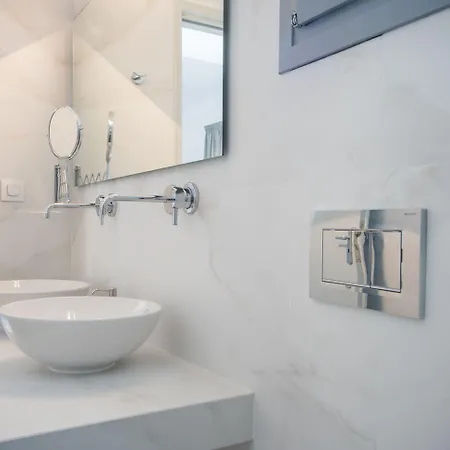 Nautilus Apartments-suites 4* Парос