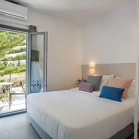 Апарт-отель Nautilus Apartments-suites 4*