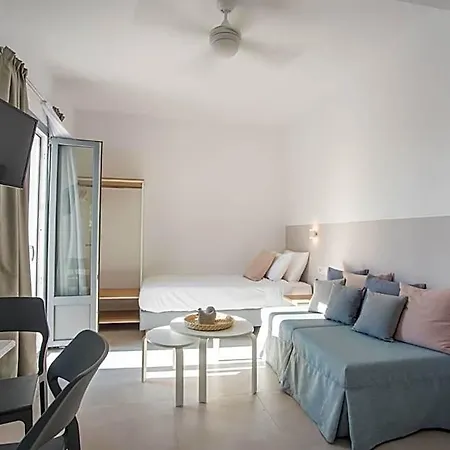 Nautilus Apartments-suites Апарт-отель