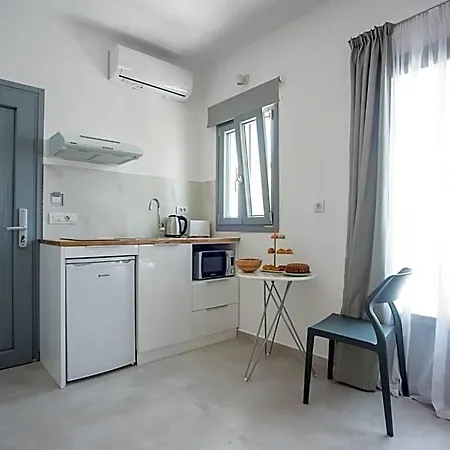 Nautilus Apartments-suites Апарт-отель 4*