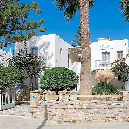 Nautilus Apartments-suites 4*