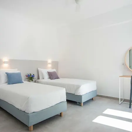 Nautilus Apartments-suites Апарт-отель Парос