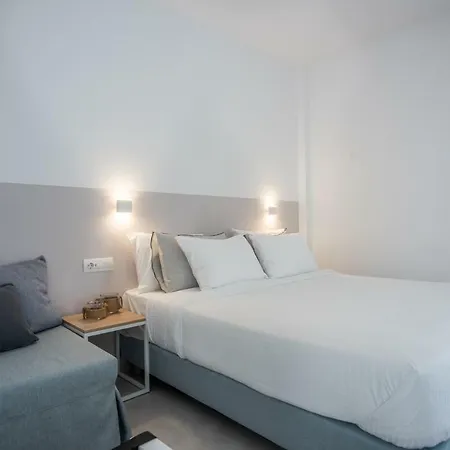 Nautilus Apartments-suites Апарт-отель Парос