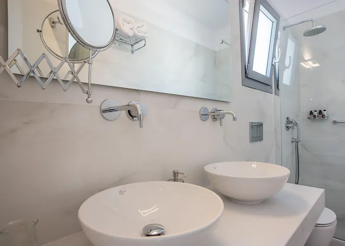 Nautilus Apartments-suites