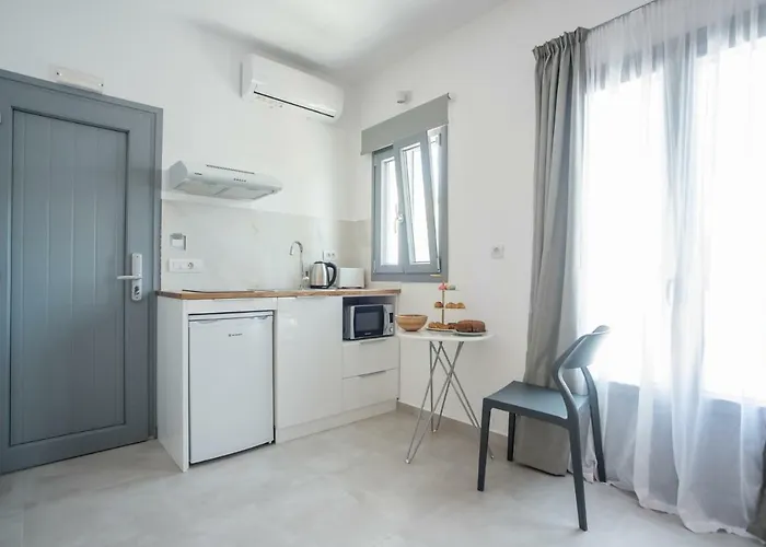 Nautilus Apartments-suites